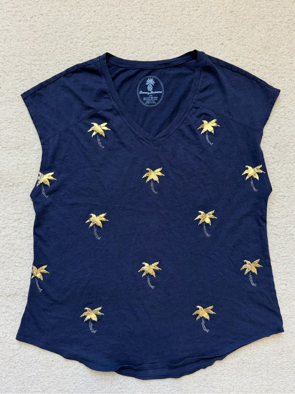Tommy Bahama Women’s Navy Palm Tree V-Neck Top – Size L